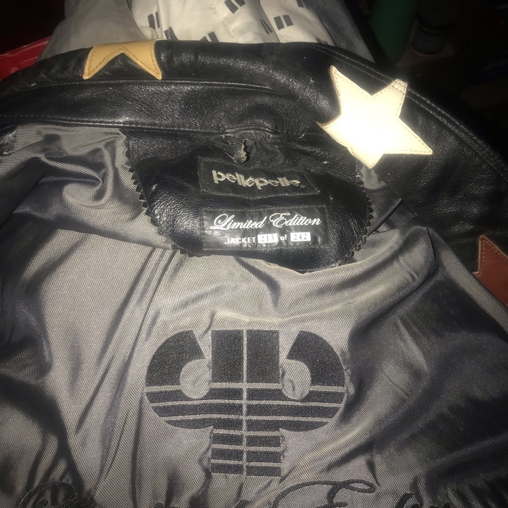 Limited edition leather pelle pelle heavy coat.